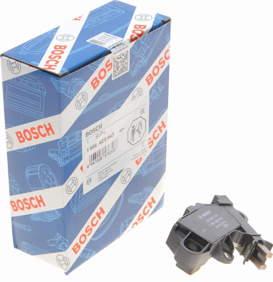 BOSCH 1 986 AE0 043 - Gərginlik tənzimləyicisi, alternator furqanavto.az