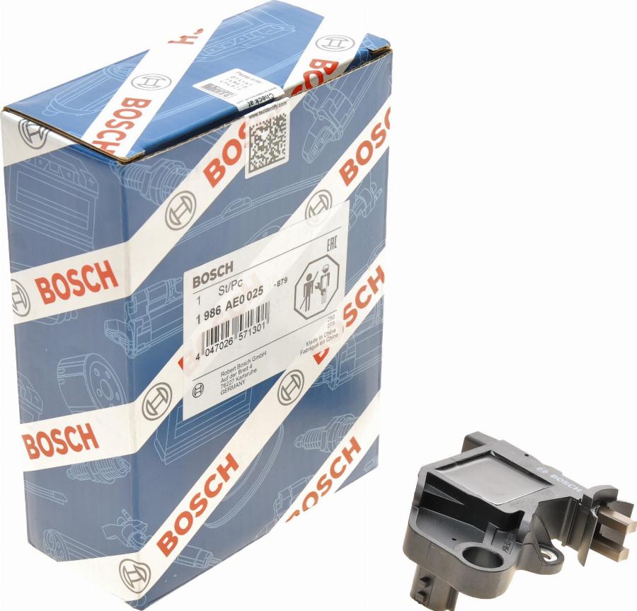 BOSCH 1 986 AE0 025 - Gərginlik tənzimləyicisi, alternator furqanavto.az