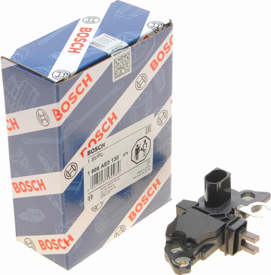 BOSCH 1 986 AE0 130 - Gərginlik tənzimləyicisi, alternator furqanavto.az